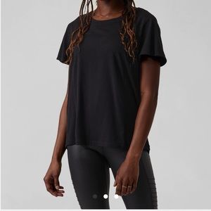 NWT Athleta Skyway Flutter Sleeve Tee